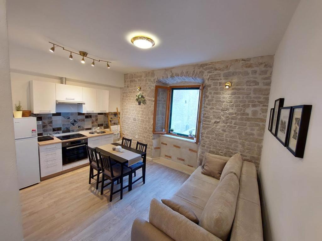 Central Palace Apartment Sibenik Luaran gambar