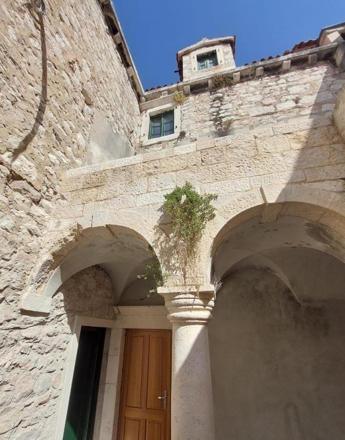 Central Palace Apartment Sibenik Luaran gambar