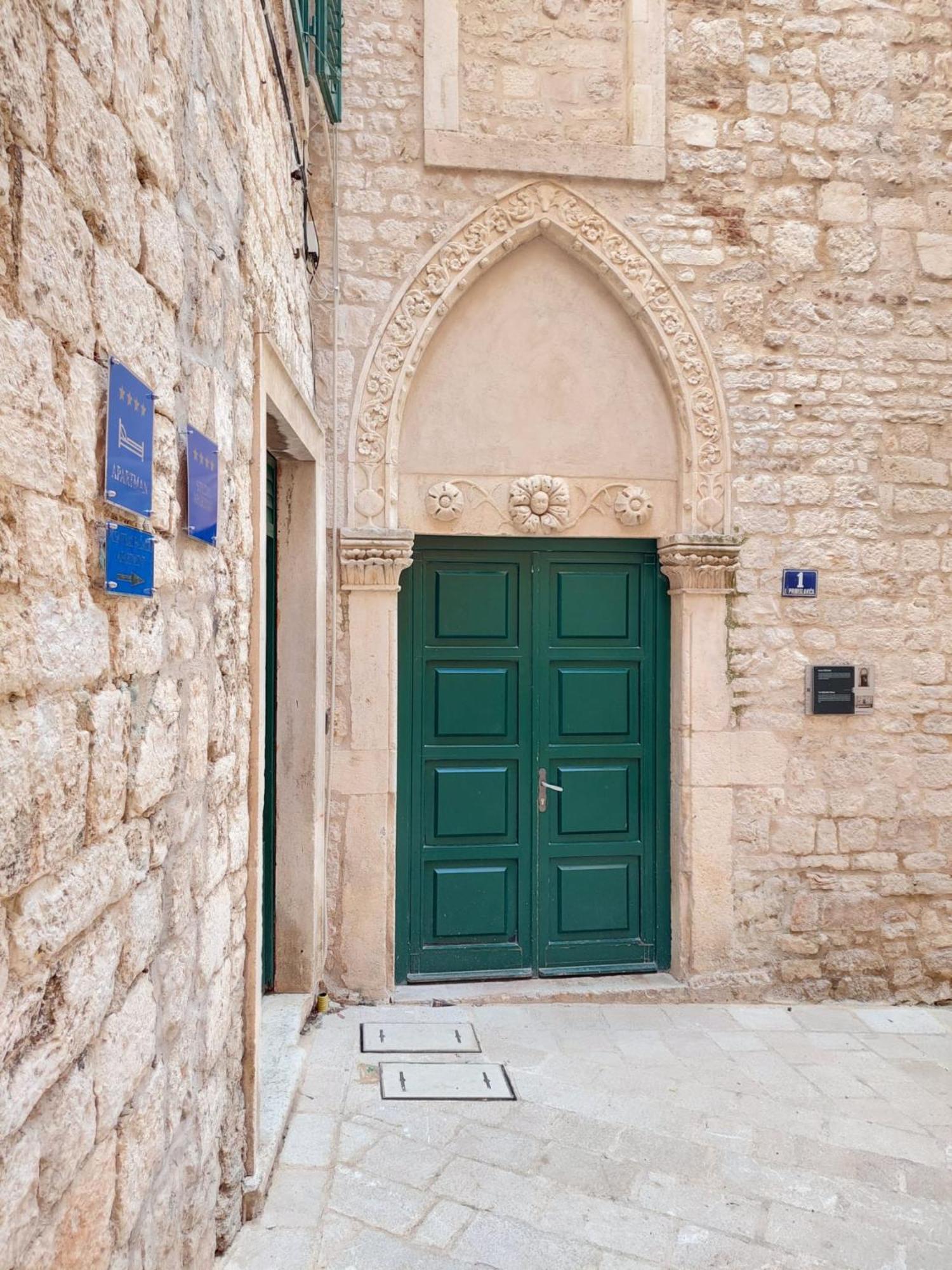 Central Palace Apartment Sibenik Luaran gambar